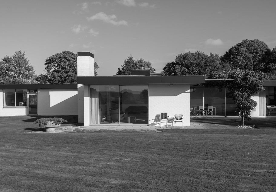 John Schwerdt, The Modern House