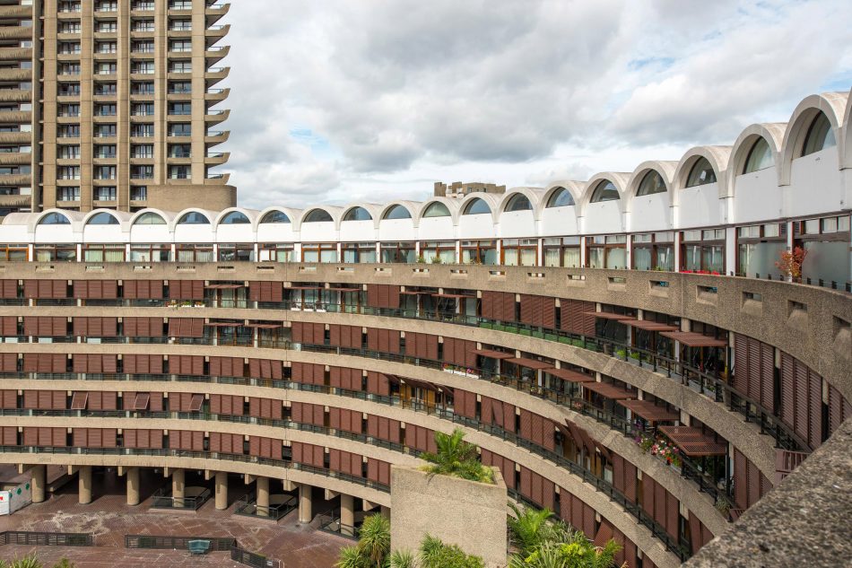 Frobisher Crescent, The Modern House