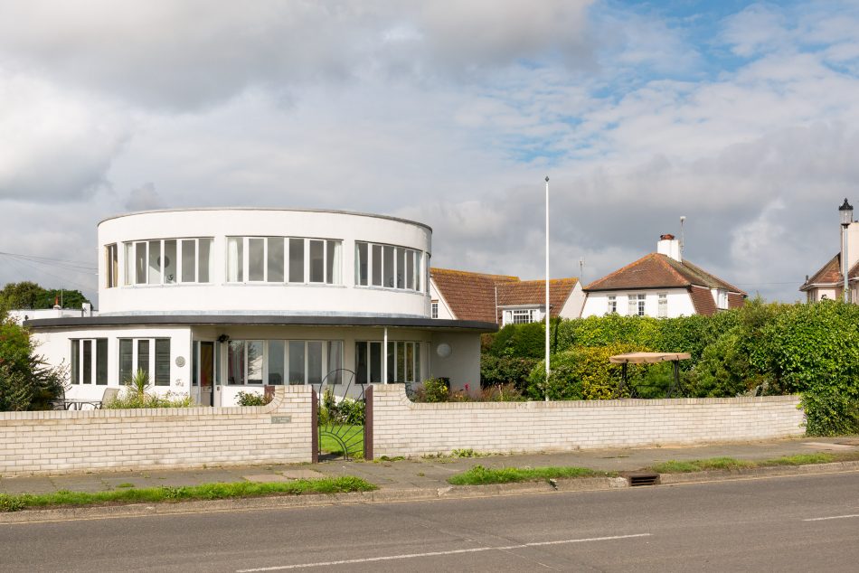 Frinton Park Estate, The Modern House