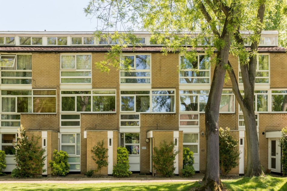 Weymede, Surrey, The Modern House