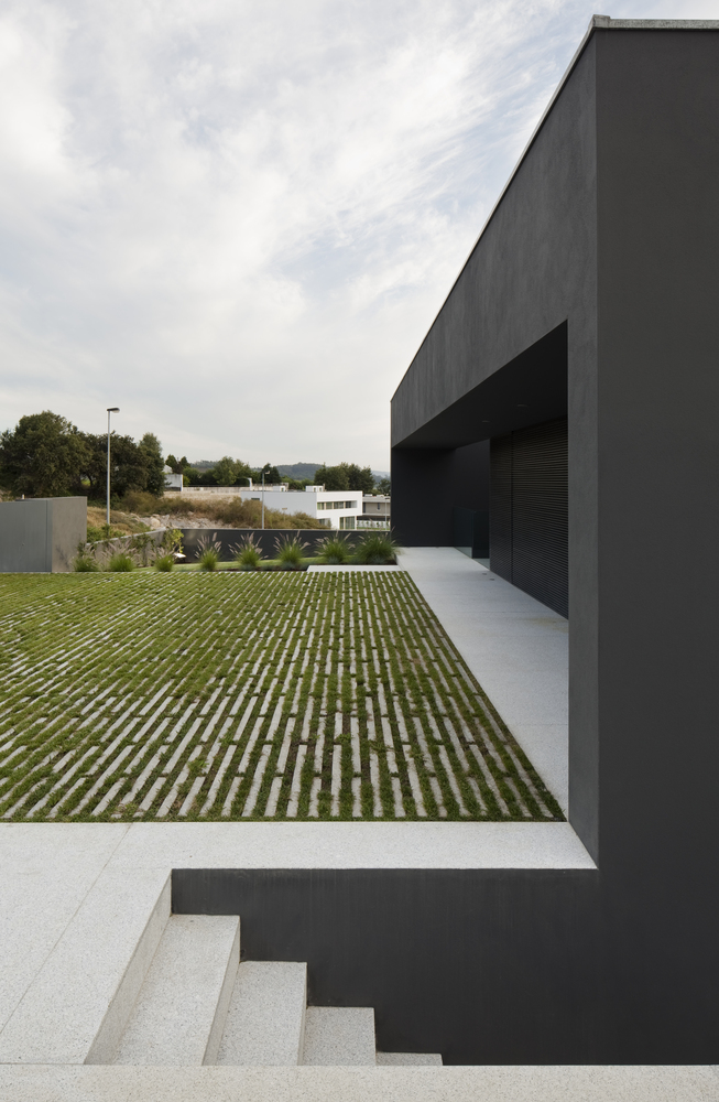 House in Guimarães, The Modern House