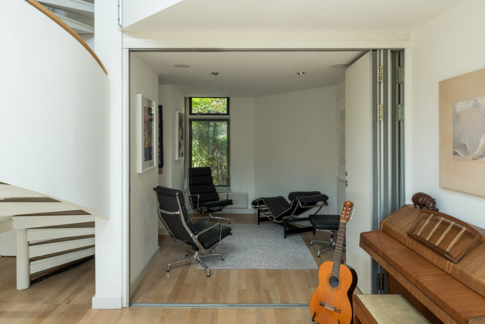 For Sale Studio House, Woodland Gardens, London N10 The Modern House