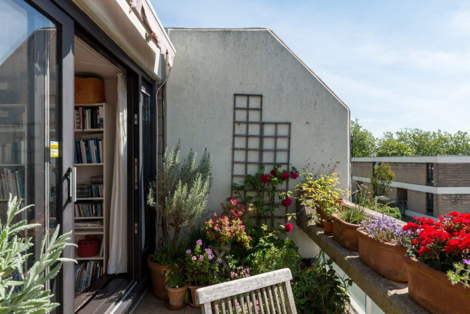 Sandstone Place Whittington Estate, London N19 The Modern House