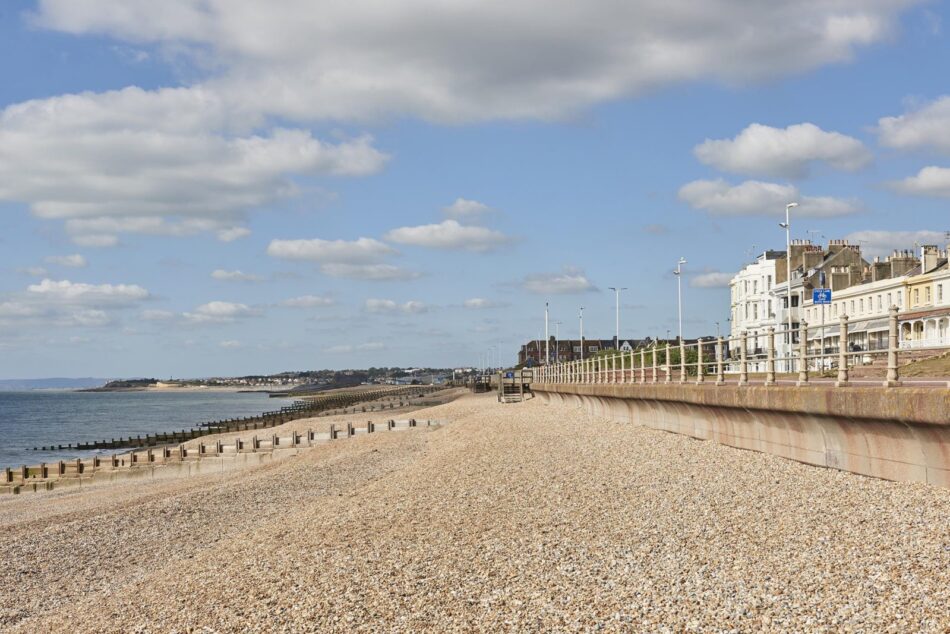 For Sale West Hill Road, St LeonardsonSea, East Sussex The Modern