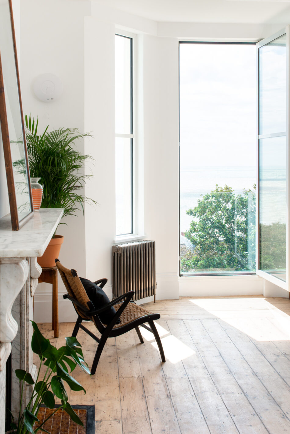 For Sale West Hill Road, St LeonardsonSea, East Sussex The Modern