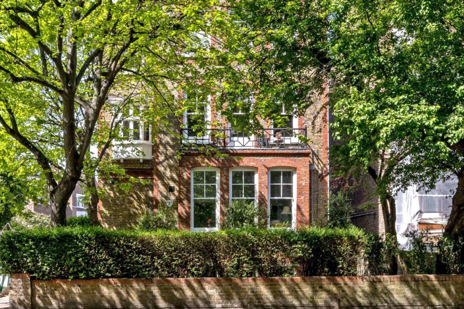 For Sale Albert Bridge Road, London SW11 The Modern House
