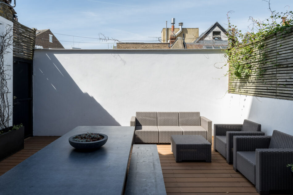 For Sale Albert Bridge Road, London SW11 The Modern House