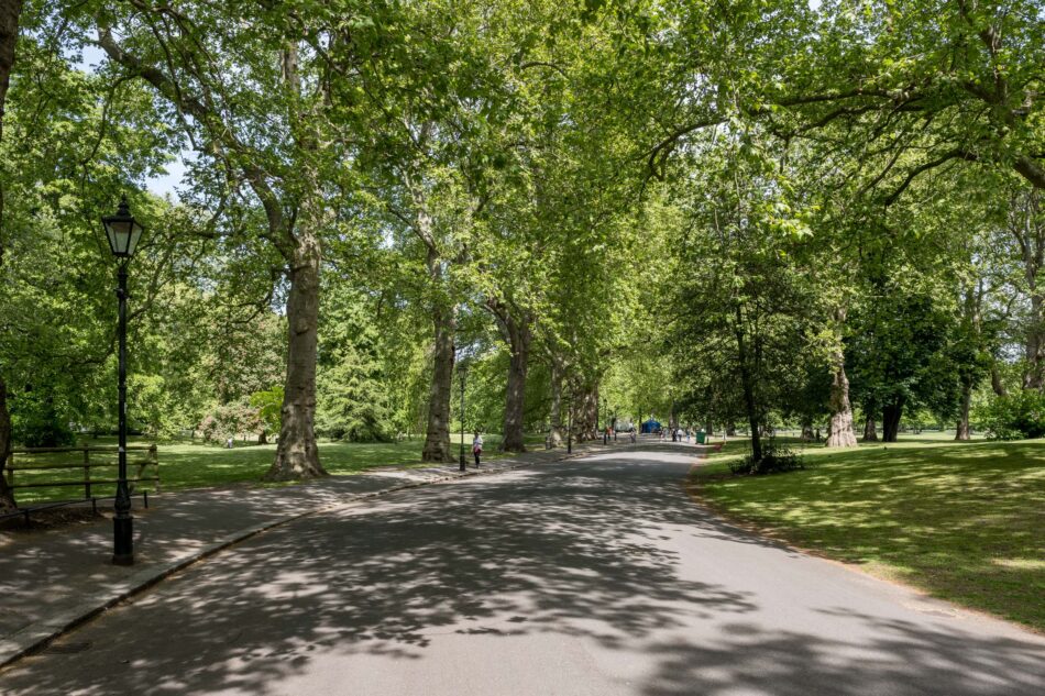 For Sale Albert Bridge Road, London SW11 The Modern House