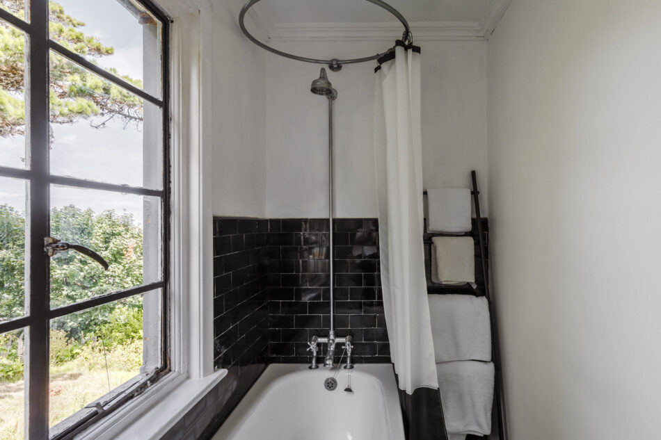 For Sale: Bishops Road, St Ives, Cornwall | The Modern House