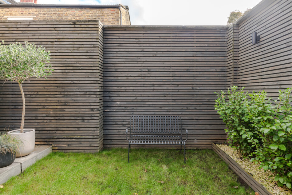 For Sale Effingham Road, London SE12 The Modern House