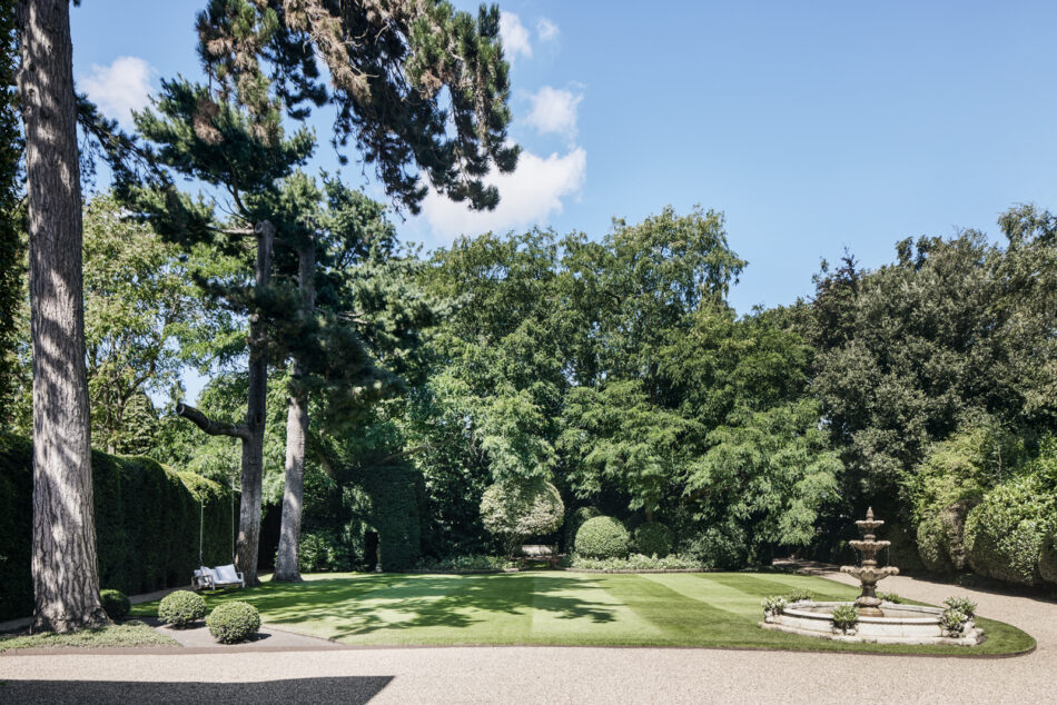 For Sale Elmbridge, Surrey The Modern House