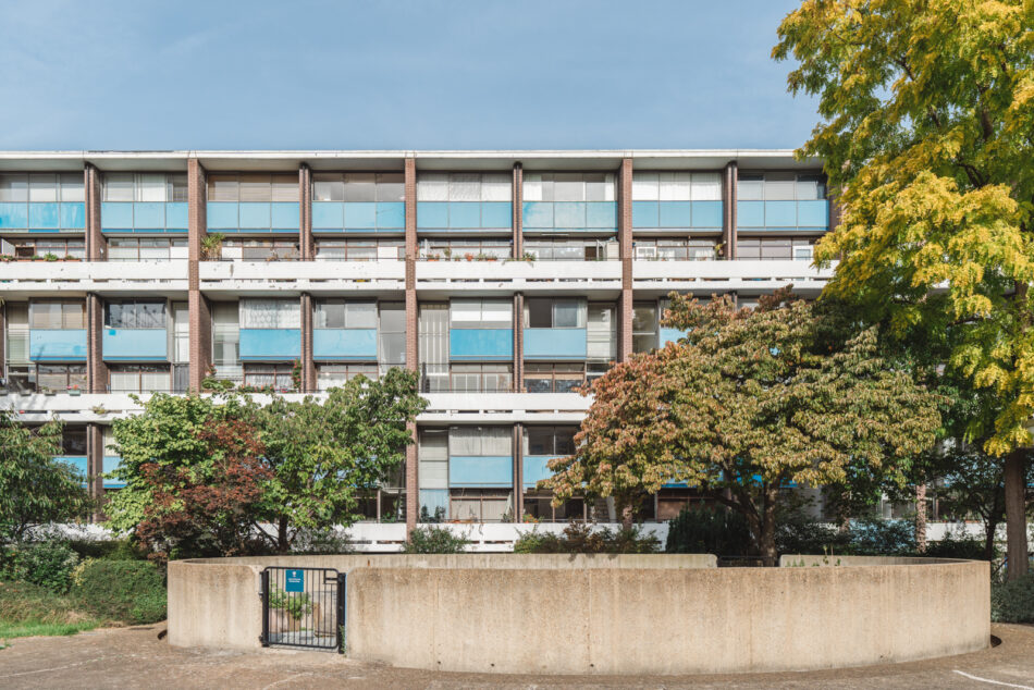 For Sale Hatfield House, Golden Lane Estate, London EC1 The Modern House
