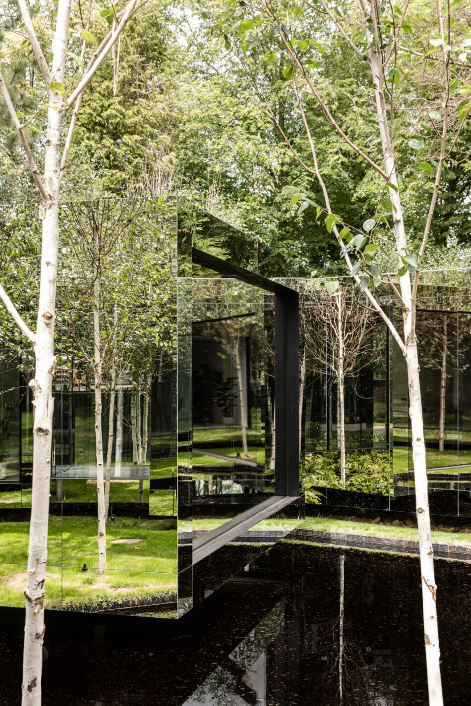 For Sale Invisible House, Moreton Paddox, Warwickshire The Modern House