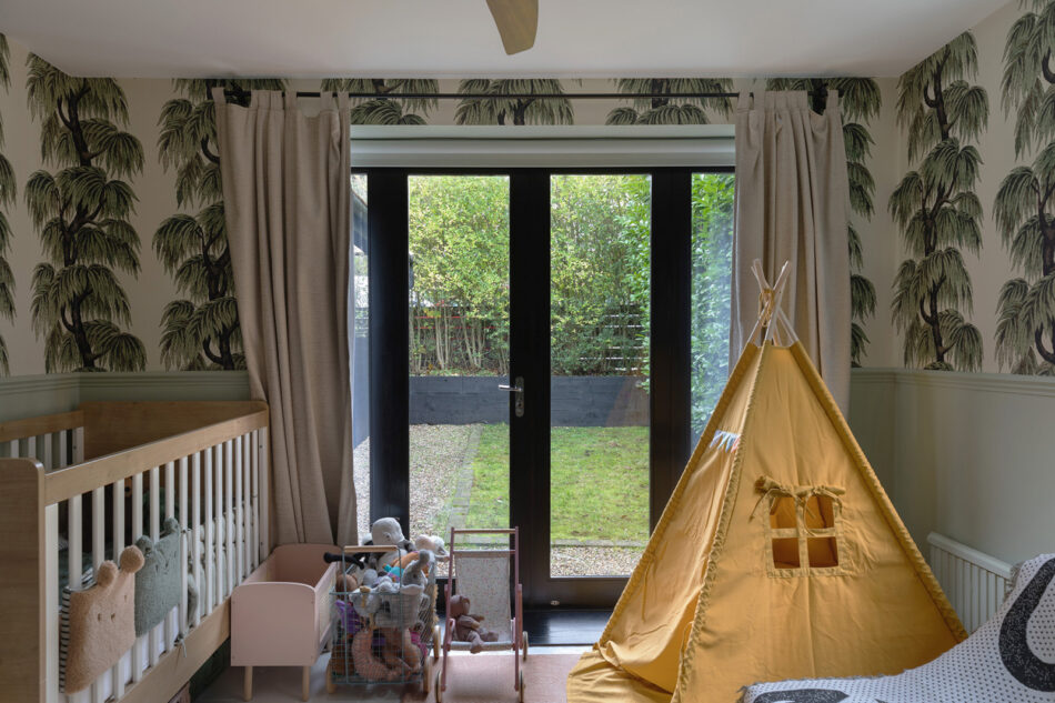 For Sale Baldwin's Hill, Loughton, Essex The Modern House