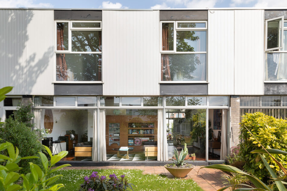 For Sale Manygate Lane VII, Shepperton, Surrey The Modern House