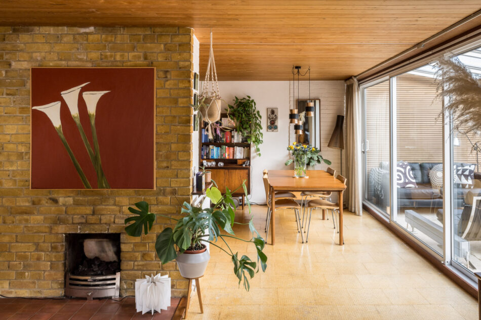 For Sale Moreton End Lane, Harpenden, Hertfordshire The Modern House