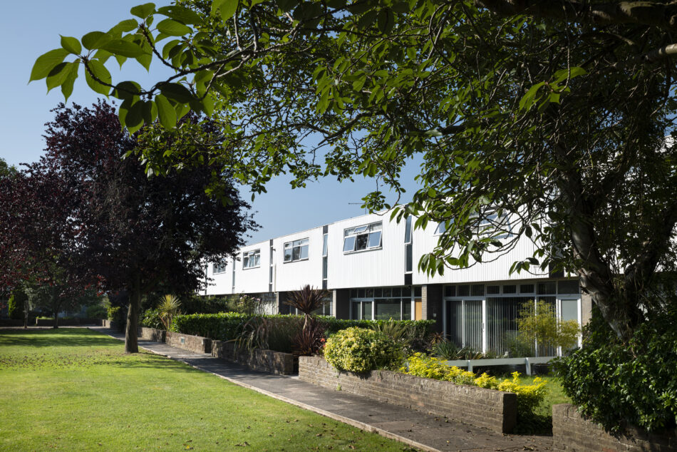 For Sale Manygate Lane V, Shepperton, Surrey The Modern House