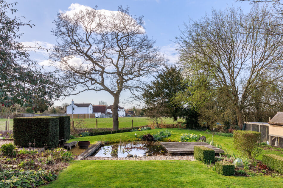 For Sale Nash Road, Great Horwood, Buckinghamshire The Modern House