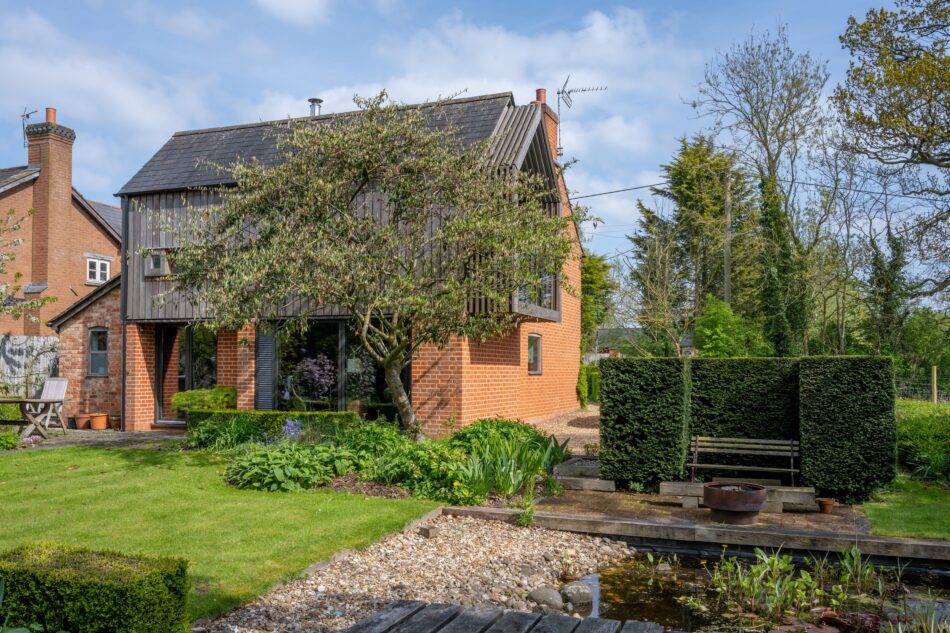 For Sale Nash Road, Great Horwood, Buckinghamshire The Modern House