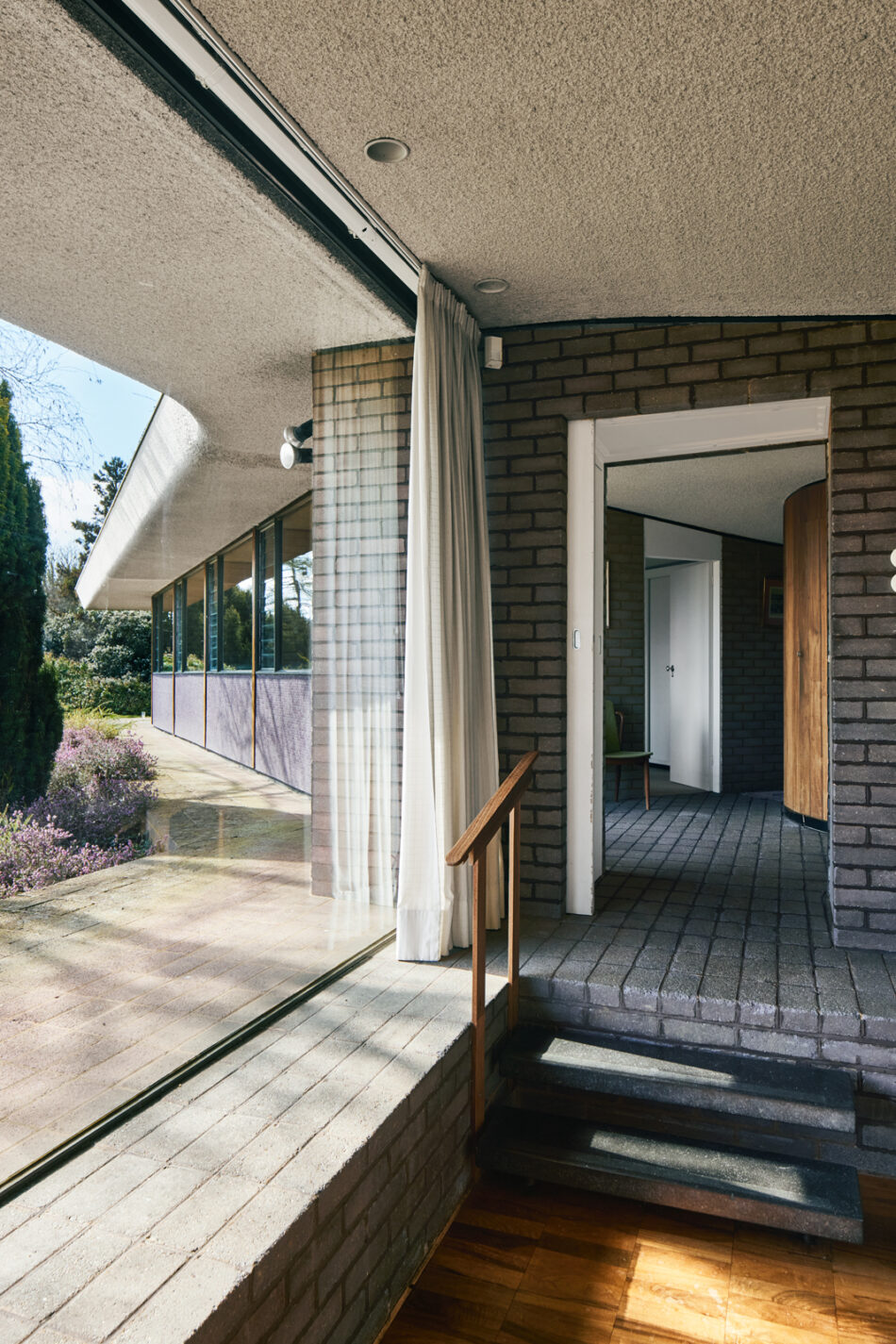 For Sale Rotherfield Road, HenleyonThames, Oxfordshire The Modern House