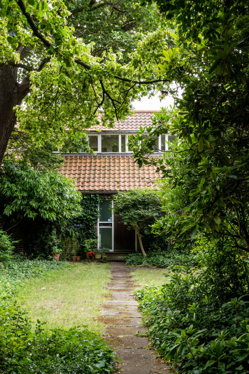 For Sale Peals Pond, London W13 The Modern House