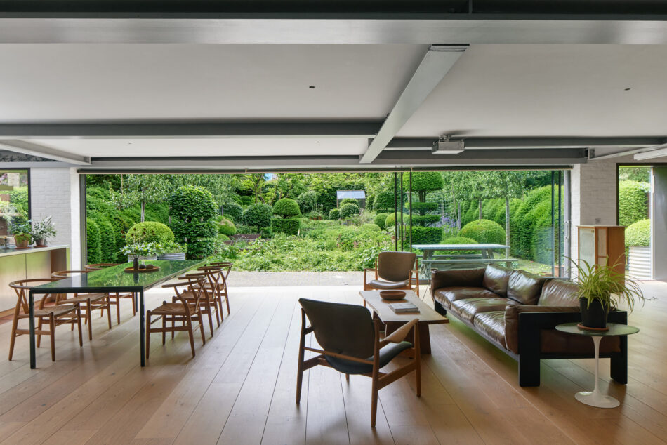 For Sale Pine Grove, London N20 The Modern House