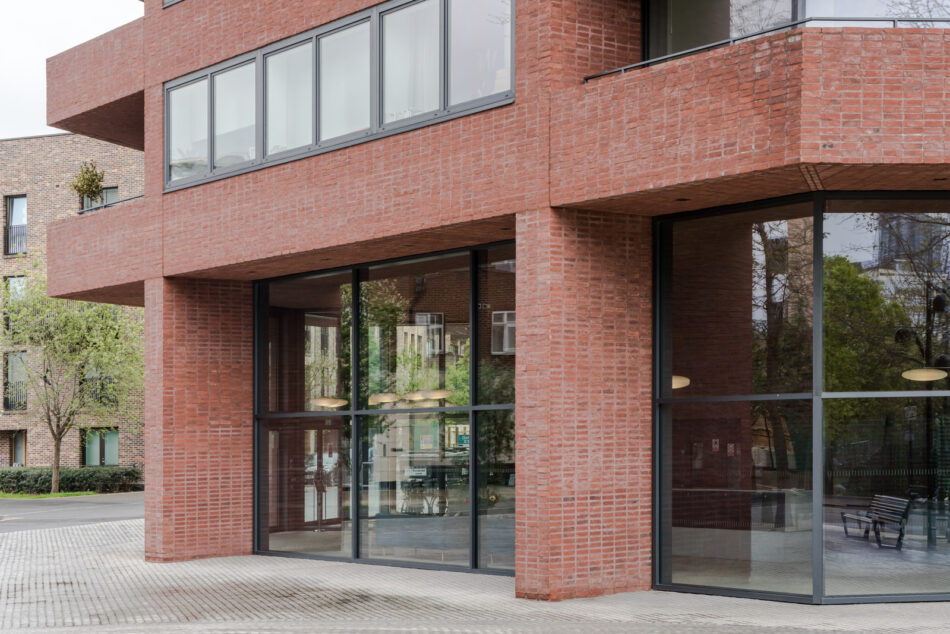 For Sale Duo Tower IV, Penn Street, London N1 The Modern House