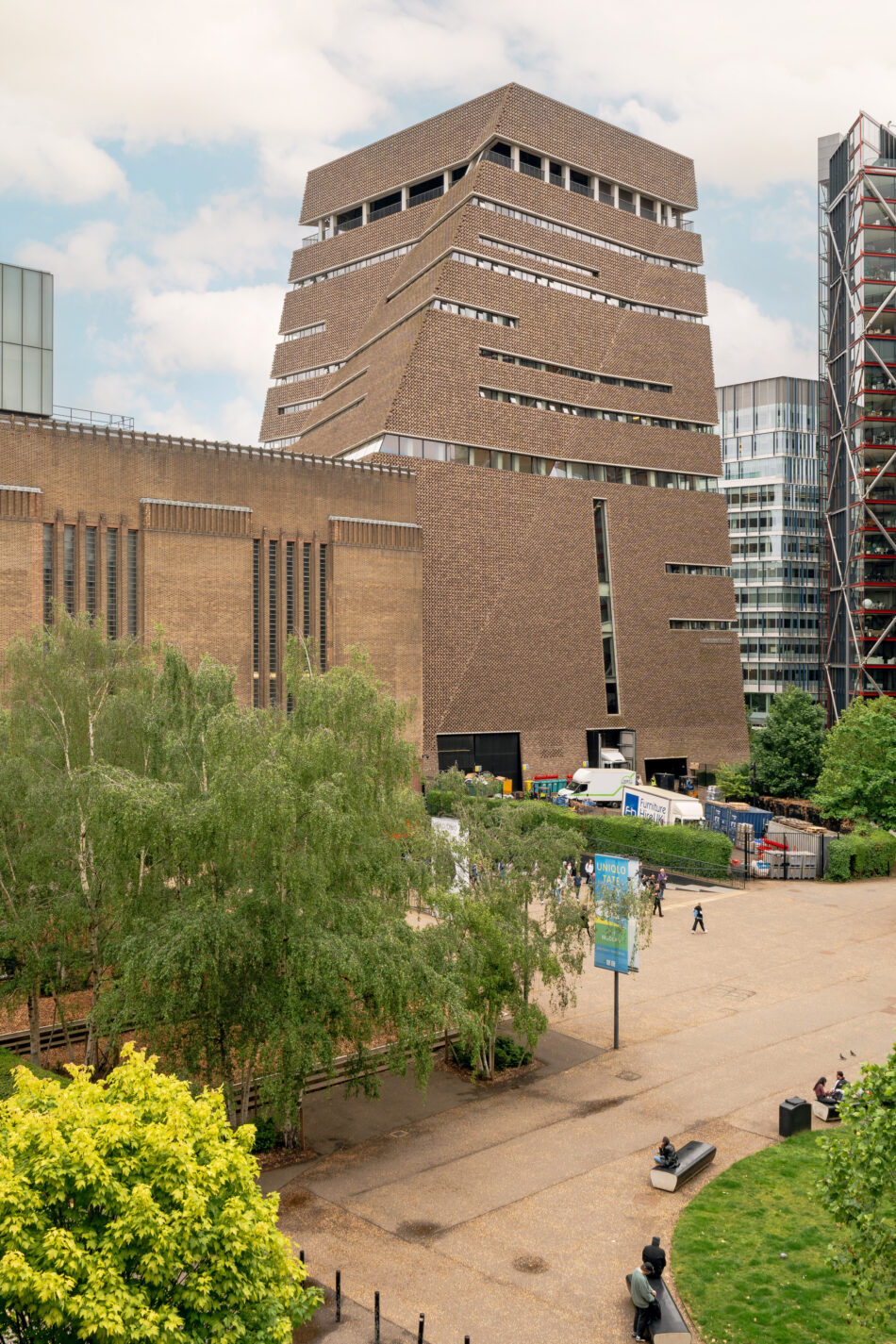 For Sale Falcon Point, London SE1 The Modern House