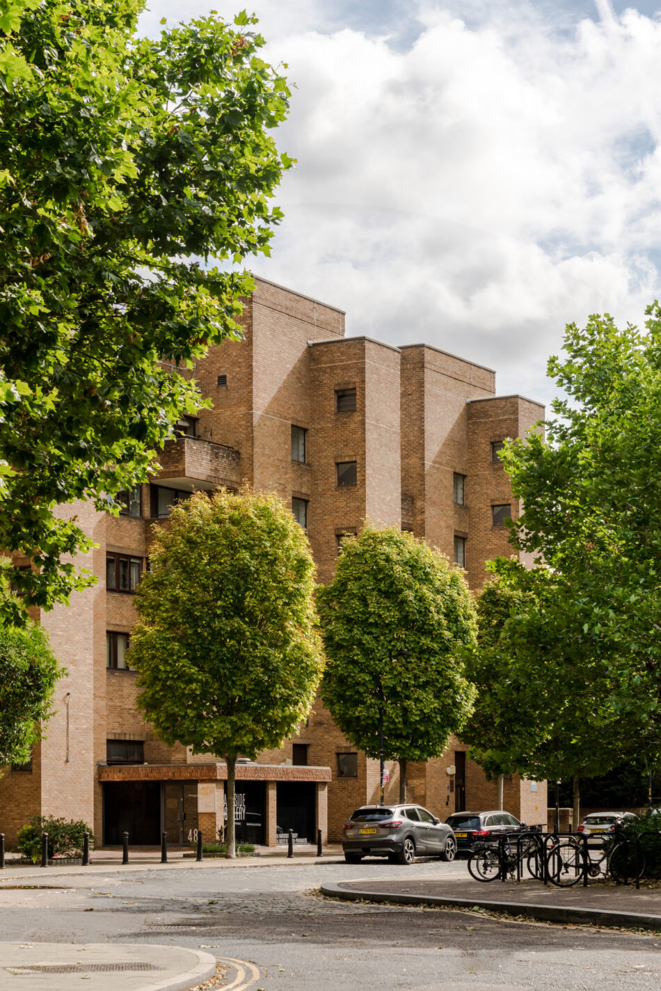 For Sale Falcon Point, London SE1 The Modern House