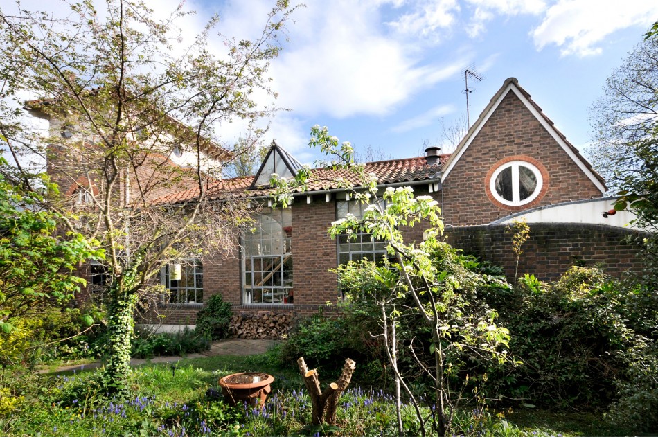 Newell Street Limehouse, London E14 The Modern House